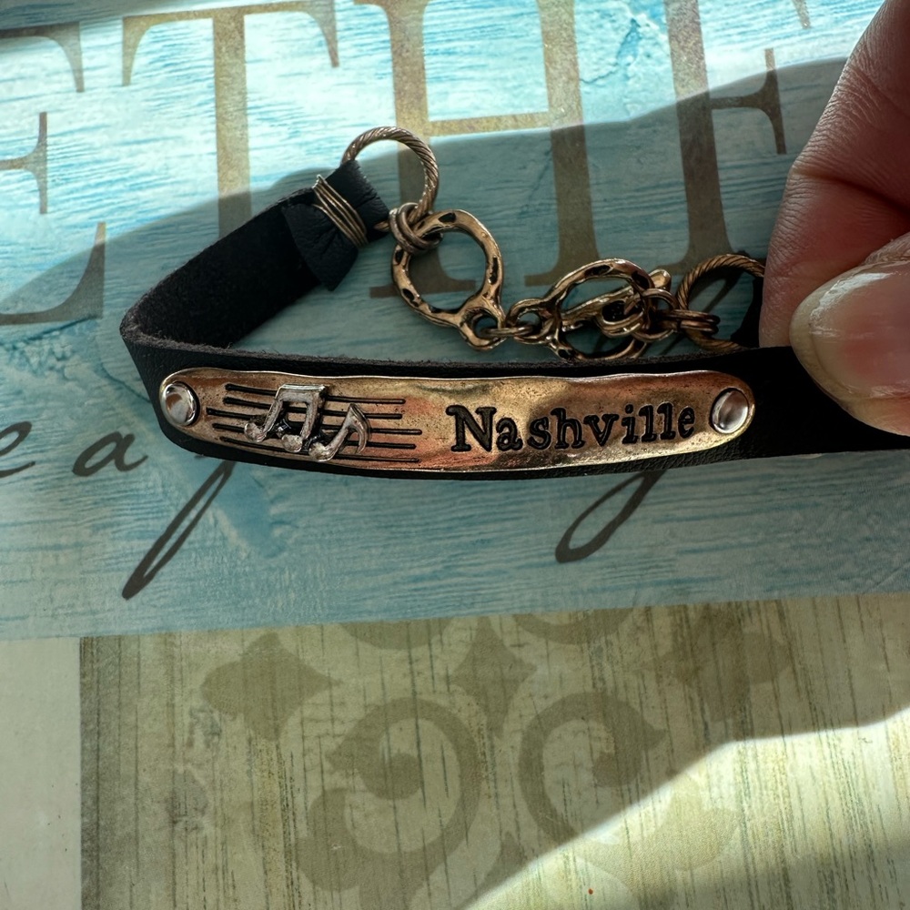Nashville Leather Bracelet with Bronze Plate